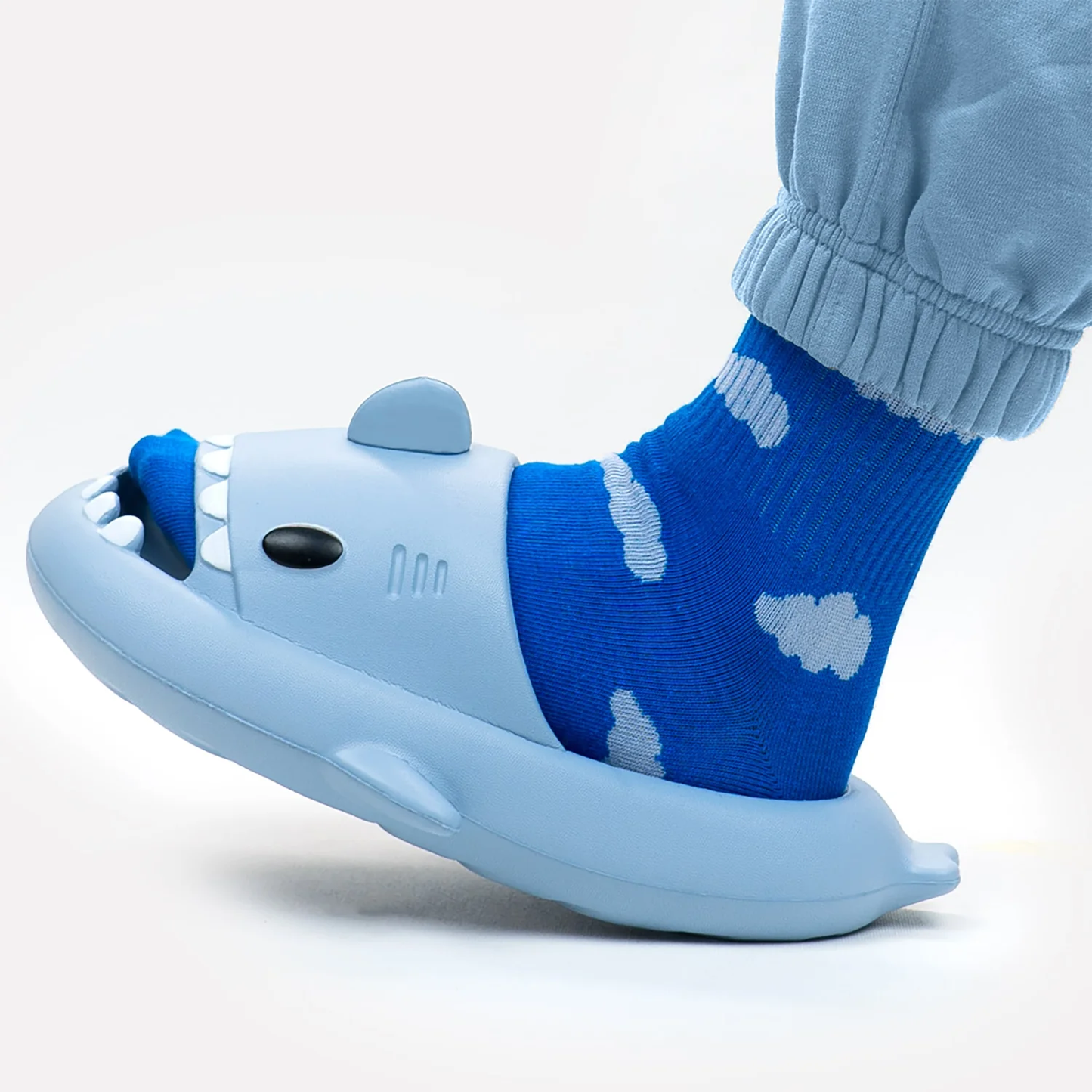 Sharky™ – Les sabots rigolos et ultra-confort pour petits et grands